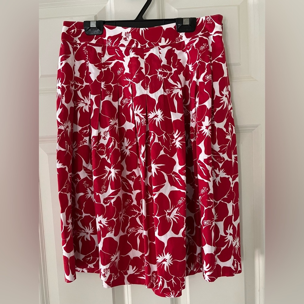 Talbots pleated red/white floral skirt, 2P
